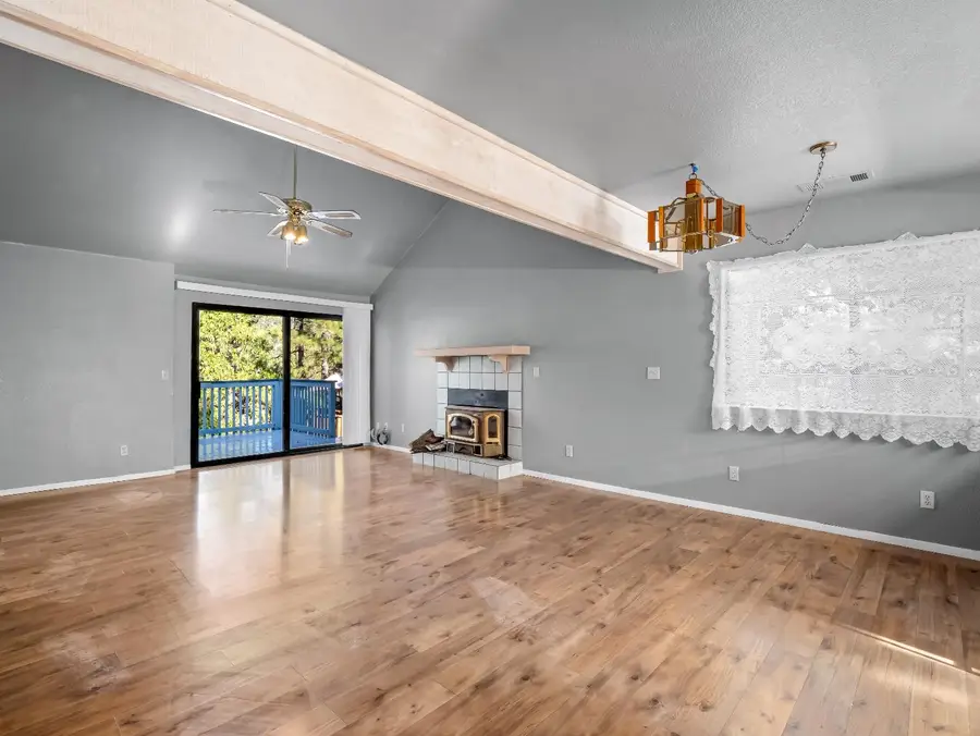 40557 Saddleback Road, Bass Lake, CA 93604 - Image #3