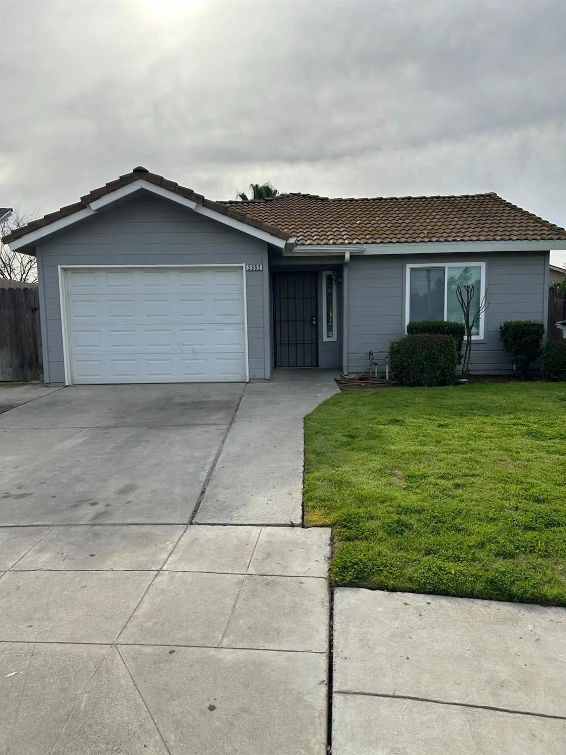 2352 N Katy Avenue, Fresno, CA 93722 - Image #1
