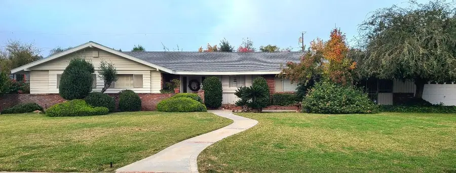 5877 E Dwight Way, Fresno, CA 93727 - Image #2