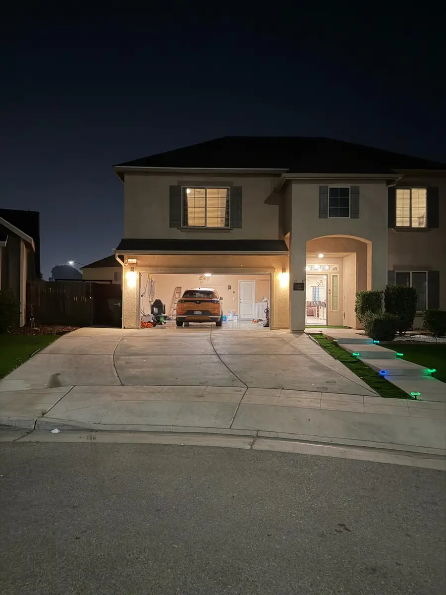 1616 N Delbert Avenue, Fresno, CA 93722 - Image #2