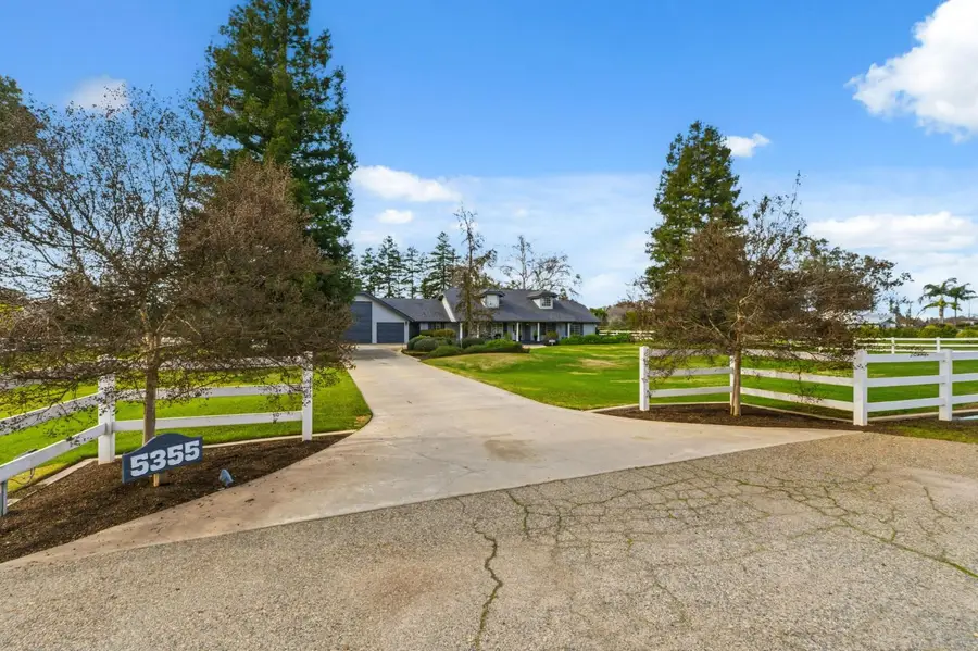 5355 Poinsetta Avenue, Clovis, CA 93619 - Image #2