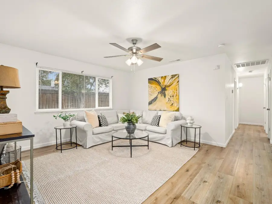 4557 N Sequoia Drive, Fresno, CA 93705 - Image #3