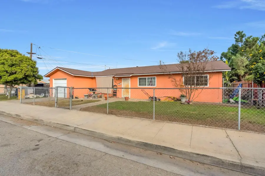 2028 Thompson Avenue, Selma, CA 93662 - Image #2