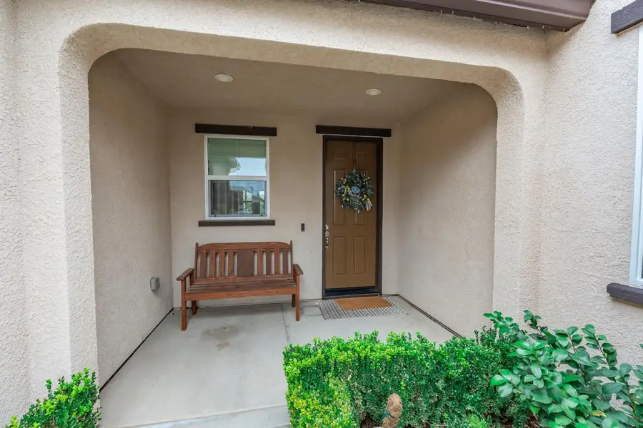 1323 N Traverse Avenue, Clovis, CA 93619 - Image #3