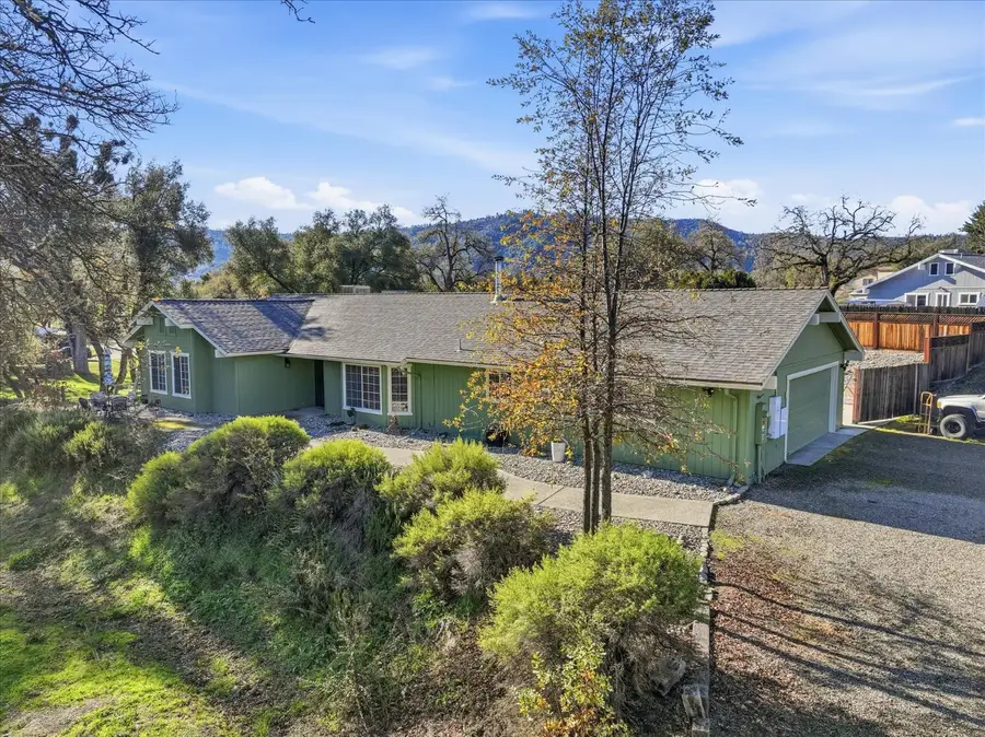 45464 Dillon Dr, Ahwahnee, CA 93601 - Image #3