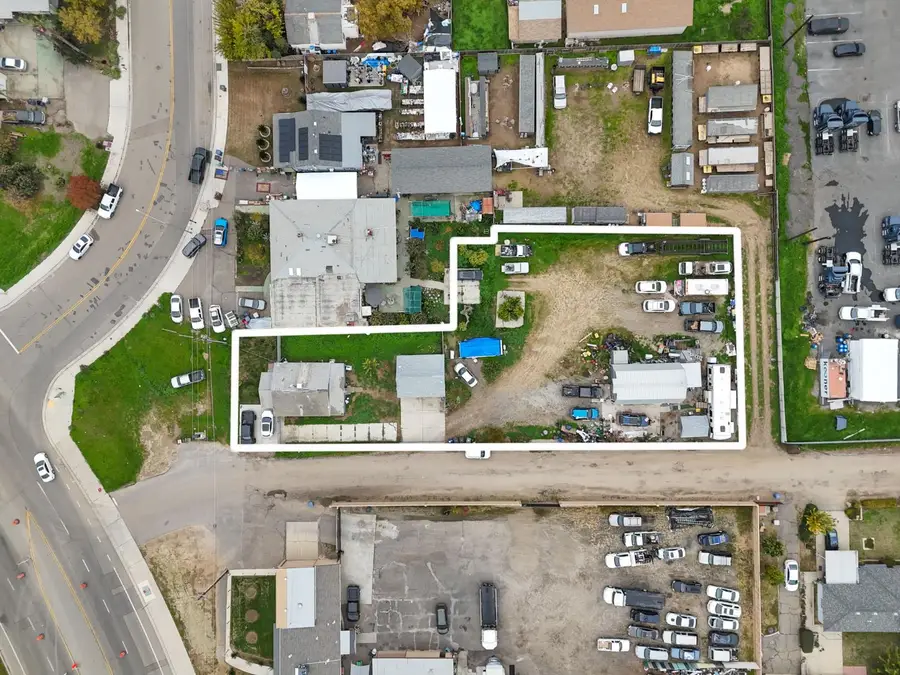 208 S Hughes Avenue, Fresno, CA 93706 - Image #3