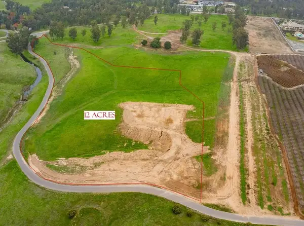 12875 Biglione Drive, Clovis, CA 93619