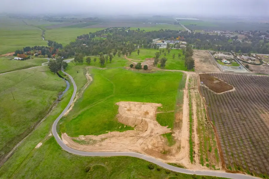 12875 Biglione Drive, Clovis, CA 93619 - Image #2