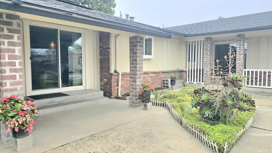 112 E Oleander Avenue, Fresno, CA 93706 - Image #3