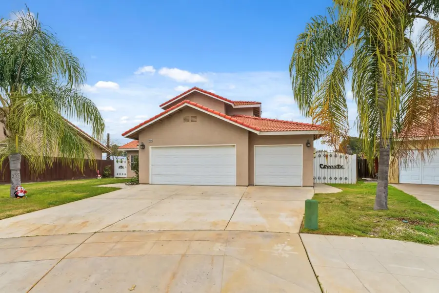 5028 W Robinson Avenue, Fresno, CA 93722 - Image #2