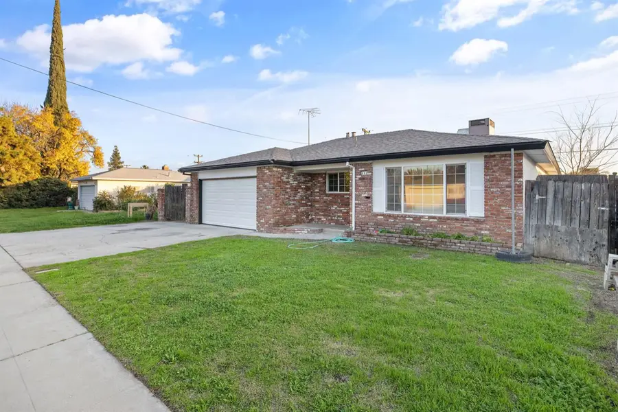 552 W Rialto Avenue, Clovis, CA 93612 - Image #3