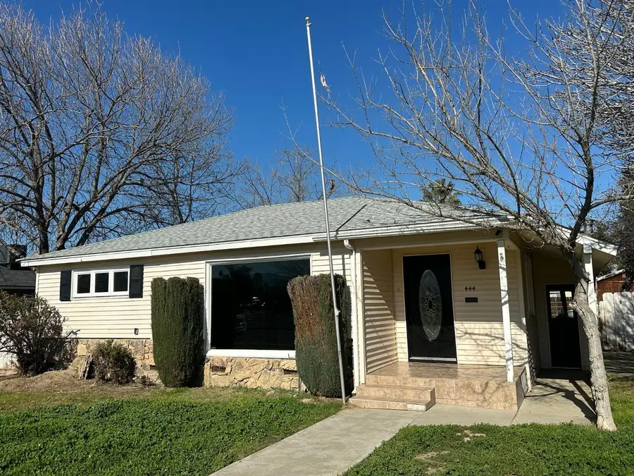 444 Washington Street, Coalinga, CA 93210 - Image #2