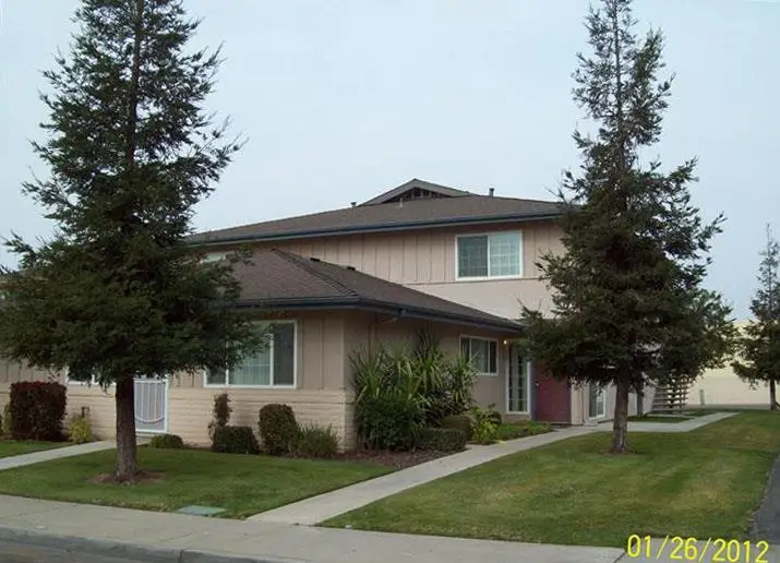 431 W Alamos Avenue #4, Clovis, CA 93612 - Image #1