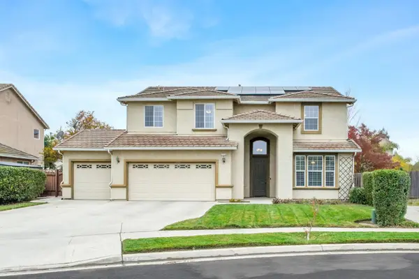 775 S Michelle Avenue, Kerman, CA 93630