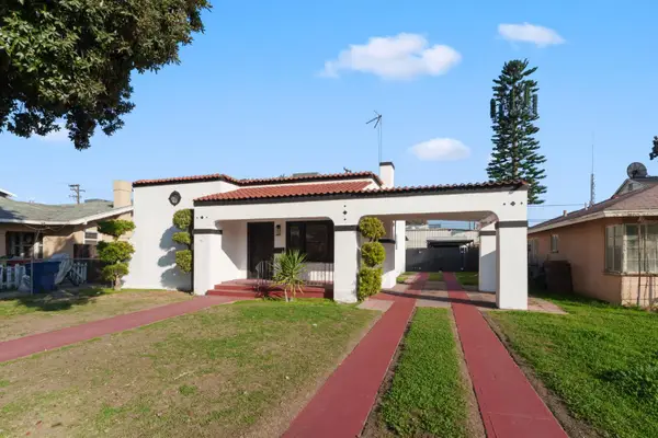 1576 N Safford Avenue, Fresno, CA 93728