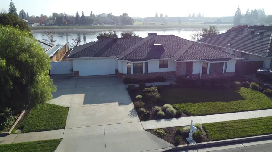 1673 E Cromwell Avenue, Fresno, CA 93720 - Image #2