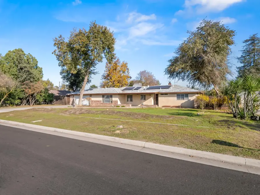 4430 N Teilman Avenue, Fresno, CA 93705 - Image #2