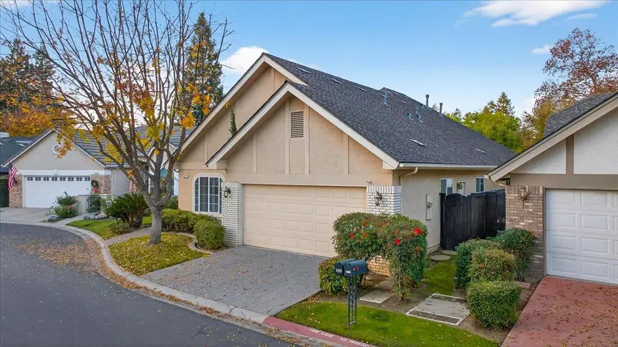 2211 Dawson Cove Lane, Clovis, CA 93611 - Image #2