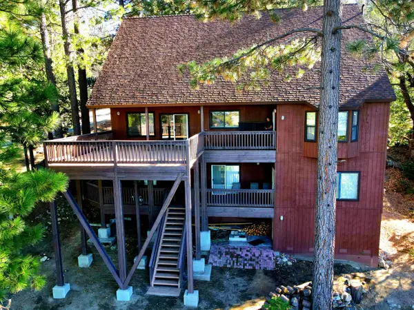 7501 Yosemite Park Way, Yosemite West, CA 95389