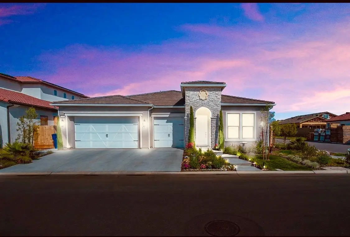 2788 N Douglas Avenue, Fresno, CA 93727 - Image #1