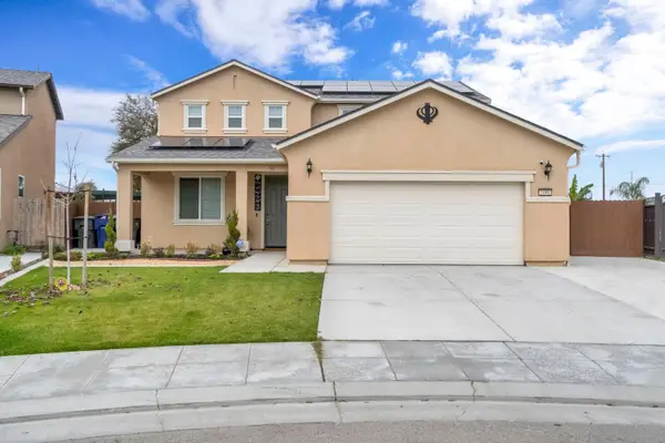 2481 N Pearwood Avenue, Fresno, CA 93727