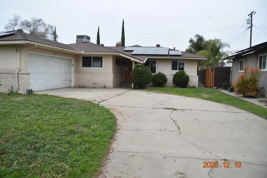 4115 E Dayton Avenue, Fresno, CA 93726 - Image #2