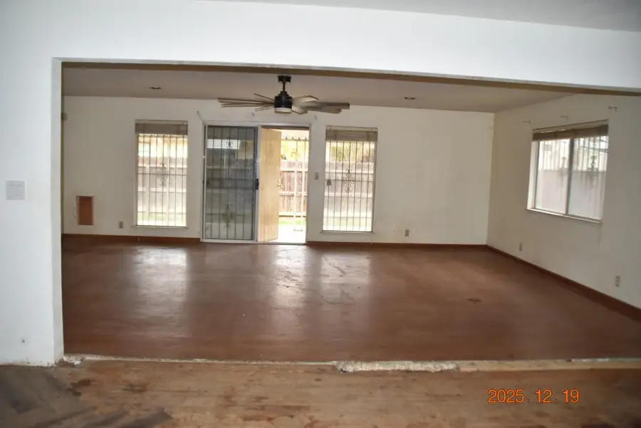4115 E Dayton Avenue, Fresno, CA 93726 - Image #3