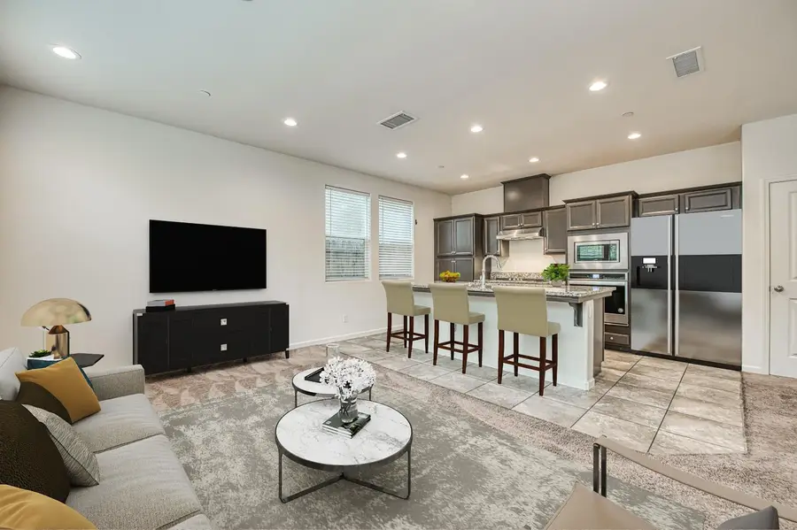 5450 W Santa Barbara Drive, Fresno, CA 93722 - Image #3