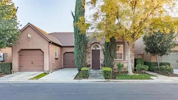 3664 Vermont Lane, Clovis, CA 93619