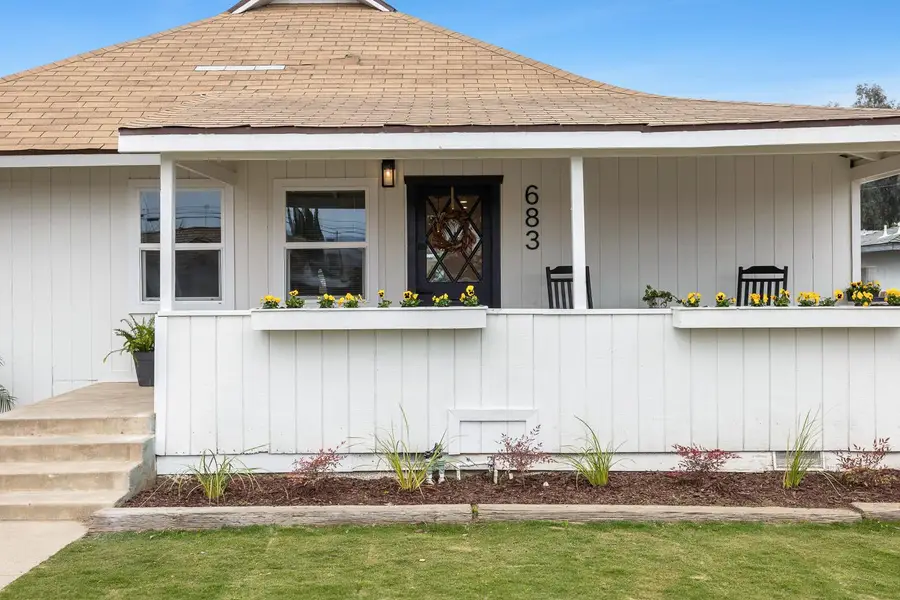 683 E Polk Street, Coalinga, CA 93210 - Image #2