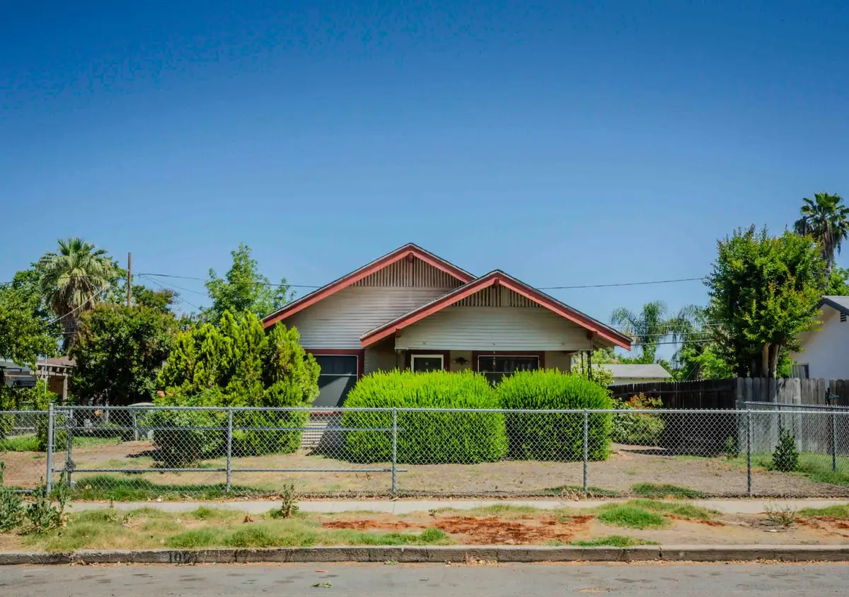 1007 E Michigan Avenue, Fresno, CA 93704 - #1