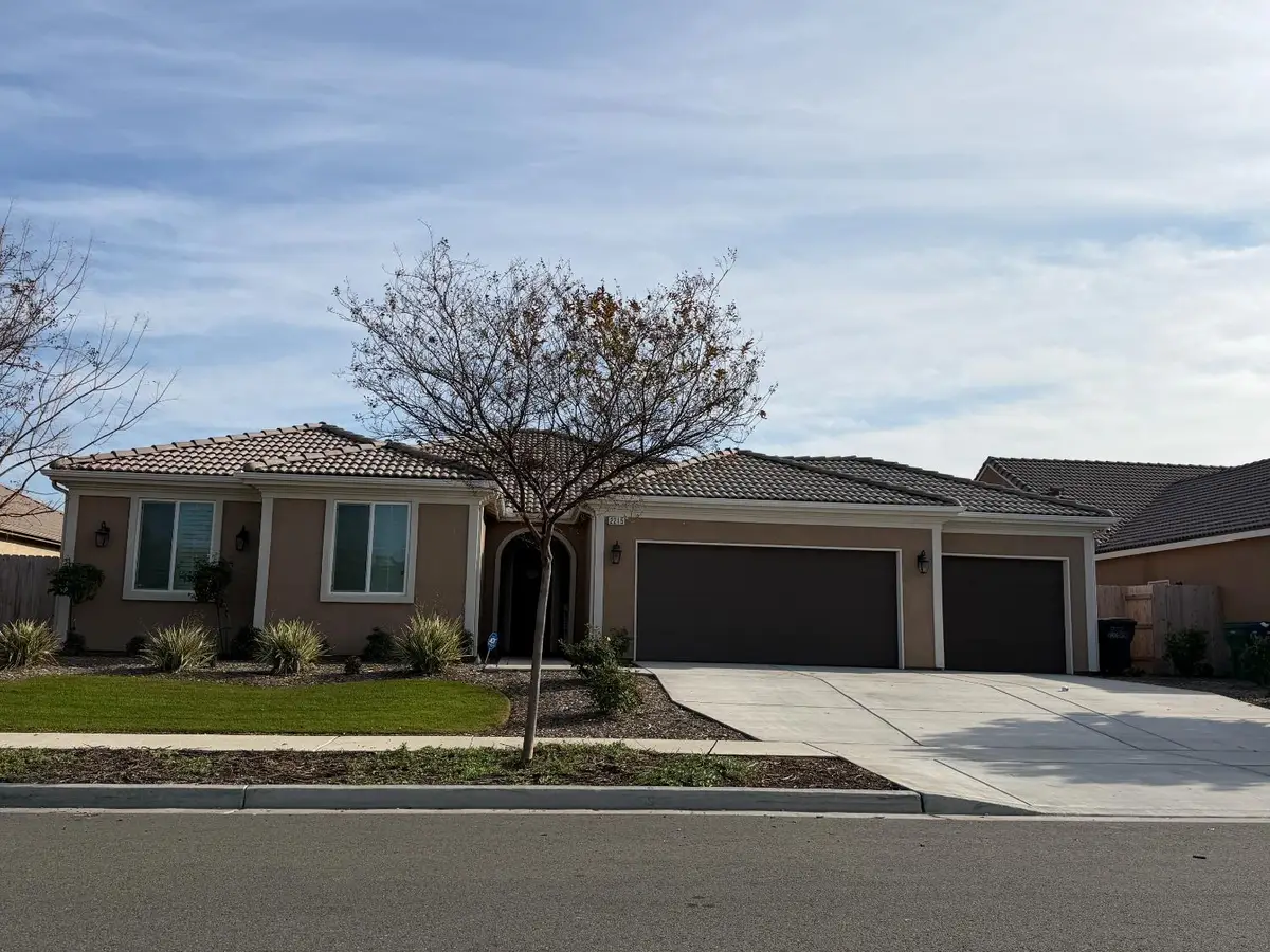 2215 Madeline Drive, Hanford, CA 93230 - Image #1