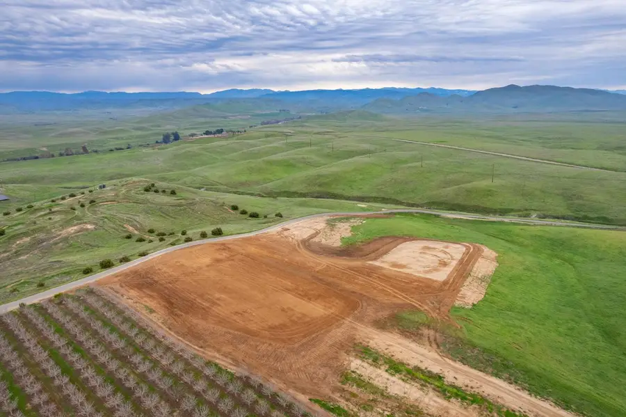 12855 Biglione Drive, Clovis, CA 93619 - Image #3