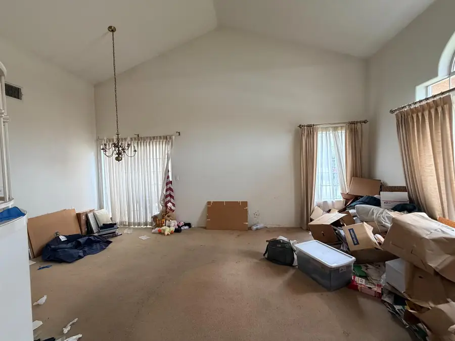 364 E Marwood Lane, Fresno, CA 93720 - Image #2