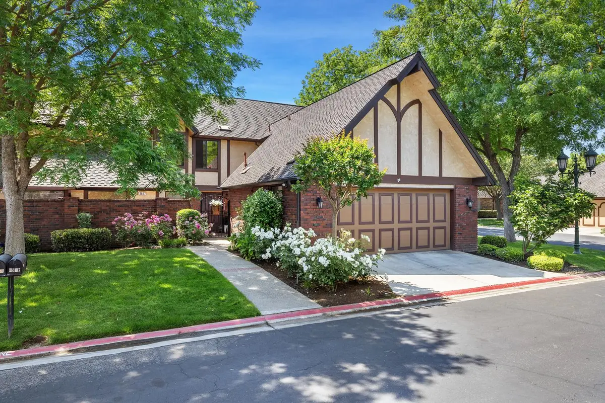 2827 W Compton Court, Fresno, CA 93711 - Image #1