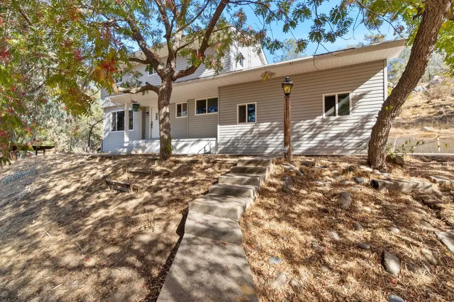 43299 Ranger Circle Drive, Coarsegold, CA 93614 - Image #2