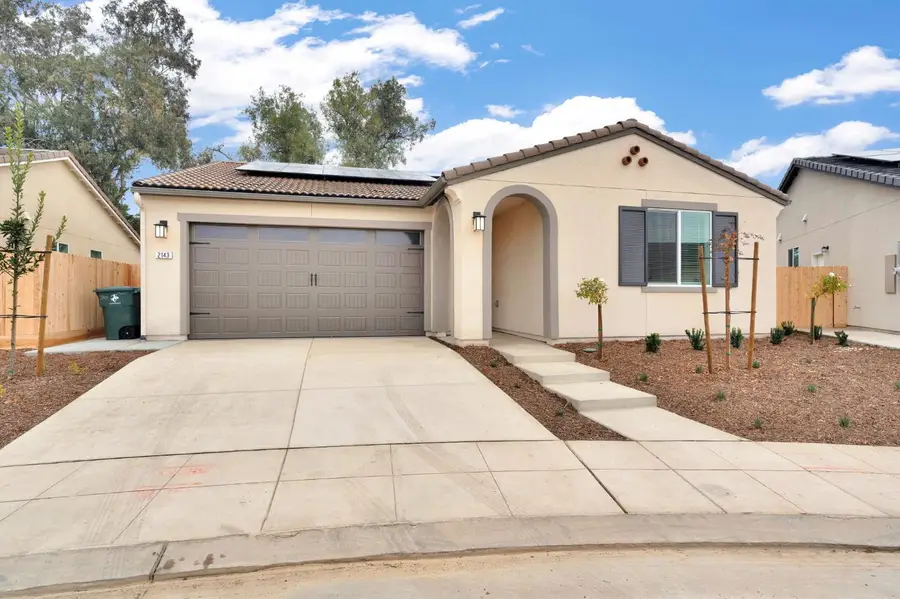 2143 N Renn Avenue, Clovis, CA 93619 - Image #2