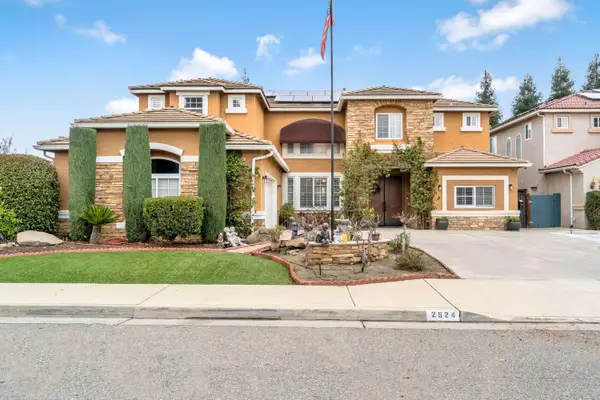 2524 E Granada Avenue, Fresno, CA 93720