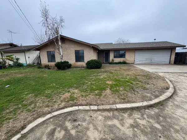 2433 W Clemenceau, Caruthers, CA 93609