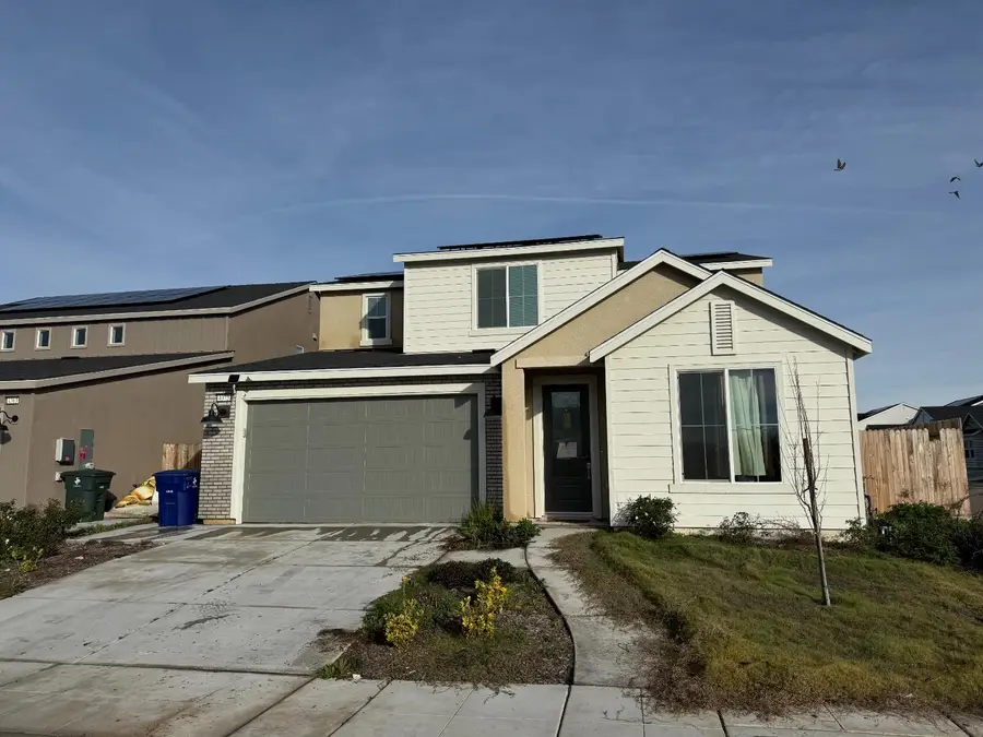 4373 Rialto Avenue, Clovis, CA 93619 - Image #2