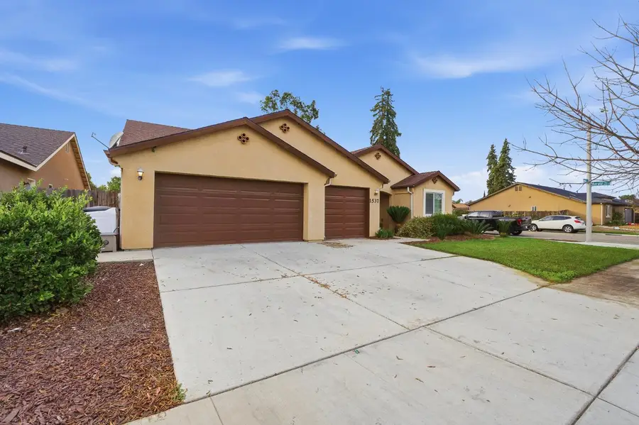 1537 N Irma Street, Visalia, CA 93292 - Image #3