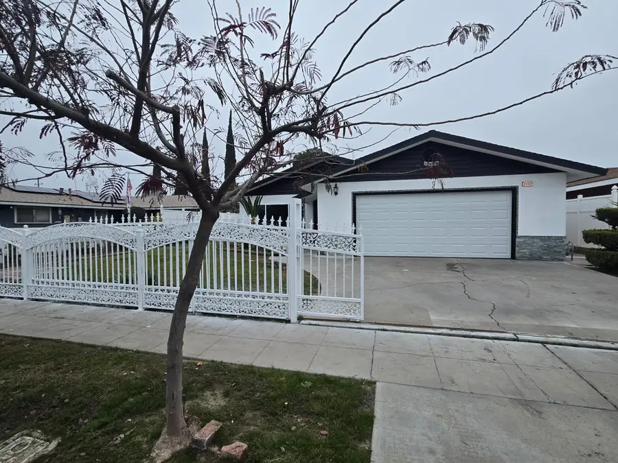 25323 W Scaggs Avenue, Tranquillity, CA 93668 - Image #2