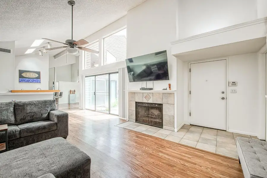 345 Sylmar Avenue, Clovis, CA 93612 - Image #2