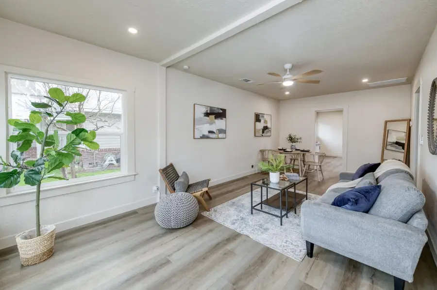 1463 N Ferger Avenue, Fresno, CA 93728 - Image #3