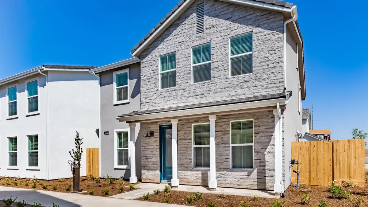 10949 N Honeysuckle Drive, Fresno, CA 93730 - Image #1