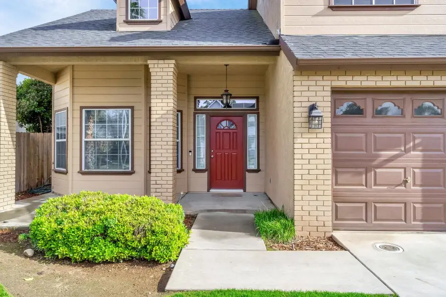 7164 N Mitre Avenue, Fresno, CA 93722 - Image #2