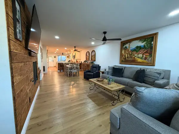 4902 N Sequoia Drive #104, Fresno, CA 93705