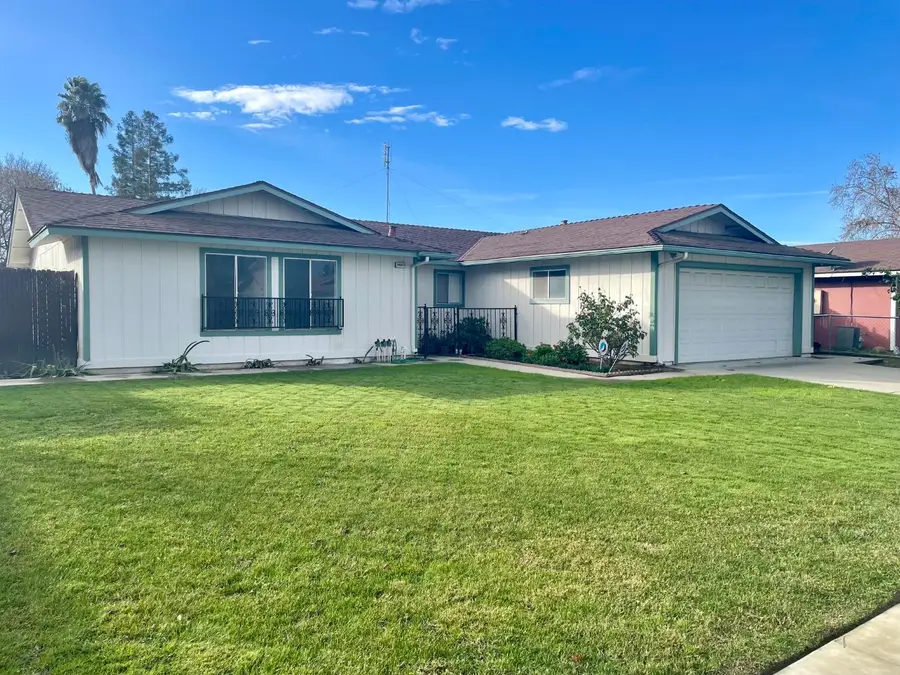 14853 W Middleton, Kerman, CA 93630 - Image #2