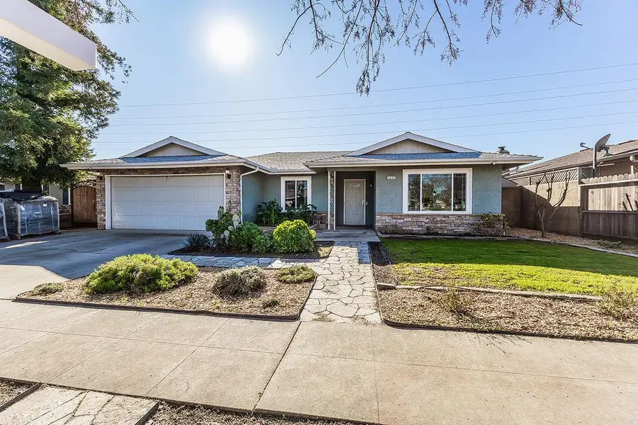 5840 E Illinois Avenue, Fresno, CA 93727 - Image #2