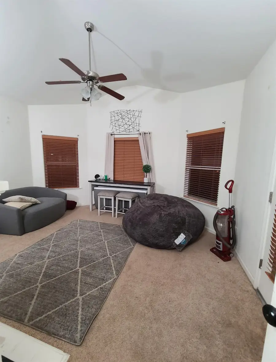 440 E Stanley Avenue, Reedley, CA 93654 - Image #2